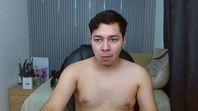 Snapshot of Julian_Smith21 chatting on 18, 7, 2026 Julian Smith21 online show from 18, 7, 2026