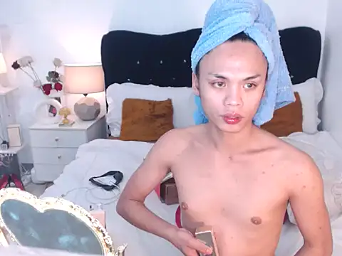 Snapshot of YzaHellsex chatting on 23, 2, 2026 YzaHellsex online show from 23, 2, 2026