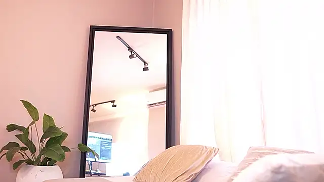 mekari fox online show from 24, 3, 2026