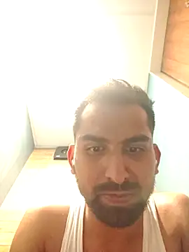 Snapshot of RonitVora chatting on 18, 5, 2026 RonitVora online show from 18, 5, 2026