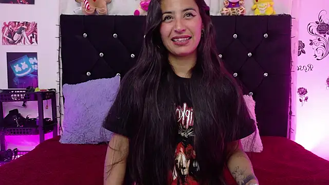 rose sexy smiley online show from 5, 3, 2026