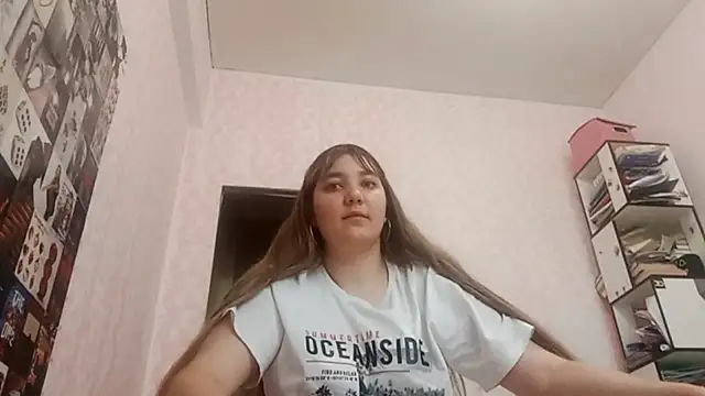 Snapshot of JanineThielman chatting on 9, 7, 2026 JanineThielman online show from 9, 7, 2026