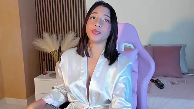 Snapshot of Holy_Lux chatting on 16, 7, 2026 Holy Lux online show from 16, 7, 2026
