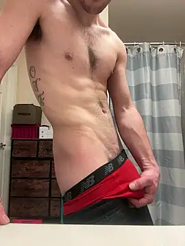 Snapshot of Aarondeweese27 chatting on 2, 3, 2026 Aarondeweese27 online show from 2, 3, 2026