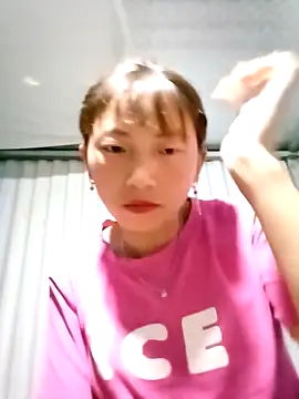 Snapshot of Xuka-xx chatting on 24, 2, 2026 Xuka-xx online show from 24, 2, 2026