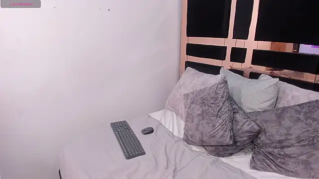 ursafrost online show from 25, 3, 2026