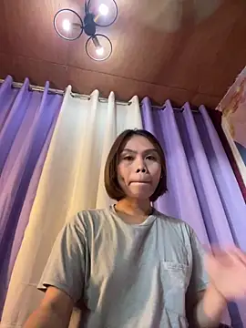 urlovelymolly online show from 6, 6, 2026