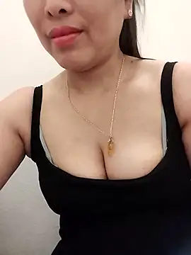 Snapshot of 01_ANNA_01 chatting on 18, 4, 2026 01 ANNA 01 online show from 18, 4, 2026