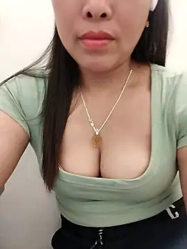 Snapshot of 01_ANNA_01 chatting on 29, 4, 2026 01 ANNA 01 online show from 29, 4, 2026