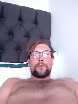 Snapshot of GaryJohnson79 chatting on 8, 7, 2026 GaryJohnson79 online show from 8, 7, 2026