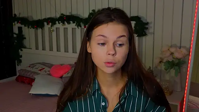 EarthaLevra online show from 8, 3, 2026