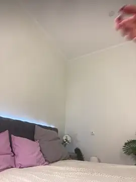 Snapshot of Anna_Gilbert chatting on 8, 3, 2026 Anna Gilbert online show from 8, 3, 2026