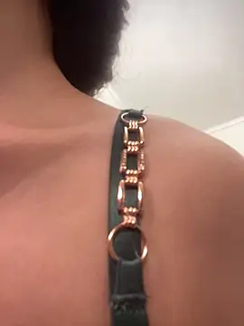 Snapshot of Anna_Gilbert chatting on 2, 4, 2026 Anna Gilbert online show from 2, 4, 2026