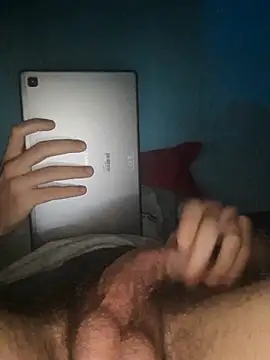 Snapshot of ilcazzone32 chatting on 15, 4, 2026 ilcazzone32 online show from 15, 4, 2026