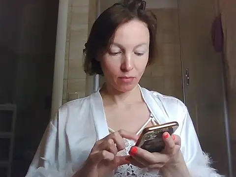 angelicfenix online show from 4, 3, 2026