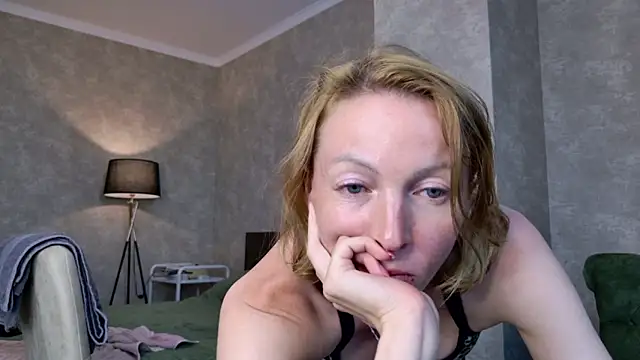 Snapshot of angelicfenix chatting on 10, 6, 2026 angelicfenix online show from 10, 6, 2026