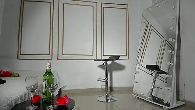 emily gaviria1 online show from 8, 3, 2026