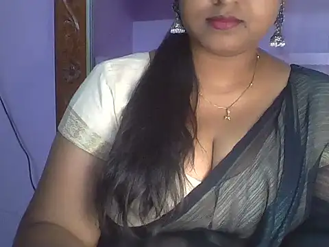 Snapshot of Tamil_Kuttyma chatting on 10, 6, 2026 Tamil Kuttyma online show from 10, 6, 2026