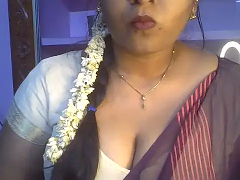 Snapshot of Tamil_Kuttyma chatting on 4, 7, 2026 Tamil Kuttyma online show from 4, 7, 2026