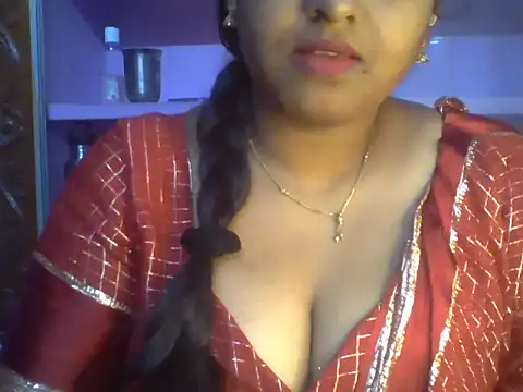 Snapshot of Tamil_Kuttyma chatting on 17, 7, 2026 Tamil Kuttyma online show from 17, 7, 2026