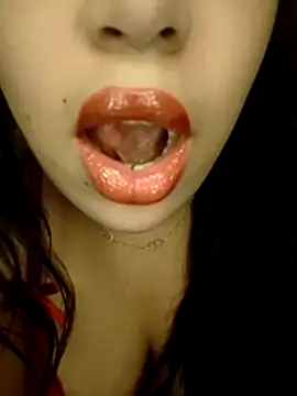 Snapshot of madleen_Mm chatting on 13, 3, 2026 madleen Mm online show from 13, 3, 2026