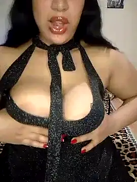 Snapshot of madleen_Mm chatting on 6, 4, 2026 madleen Mm online show from 6, 4, 2026