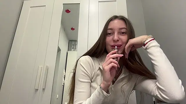 selena favn online show from 2, 3, 2026