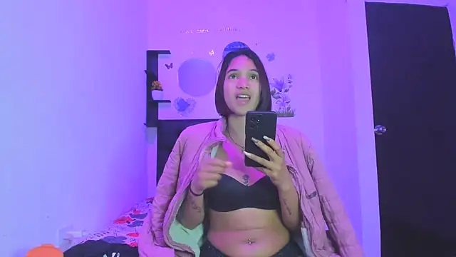 Snapshot of sapphire_brown20 chatting on 21, 4, 2026 sapphire brown20 online show from 21, 4, 2026
