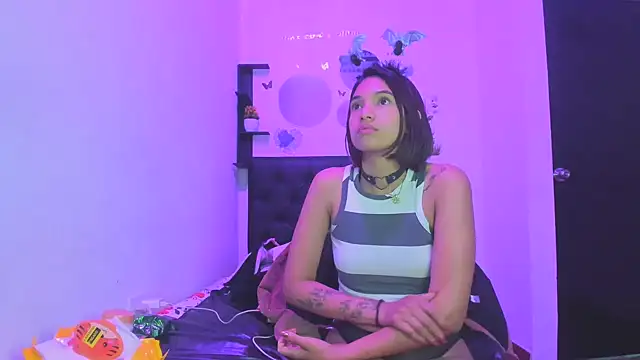 Snapshot of sapphire_brown20 chatting on 30, 4, 2026 sapphire brown20 online show from 30, 4, 2026