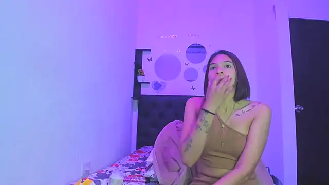 Snapshot of sapphire_brown20 chatting on 7, 5, 2026 sapphire brown20 online show from 7, 5, 2026