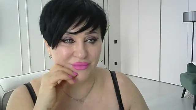 Kleotempt online show from 12, 4, 2026