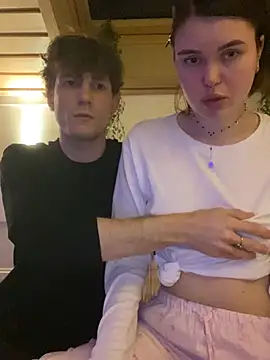 Snapshot of meowmiu chatting on 23, 2, 2026 meowmiu online show from 23, 2, 2026