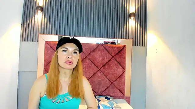 ESTHEER VARGAS online show from 3, 3, 2026