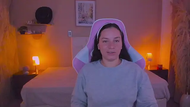 Dollhell online show from 16, 4, 2026