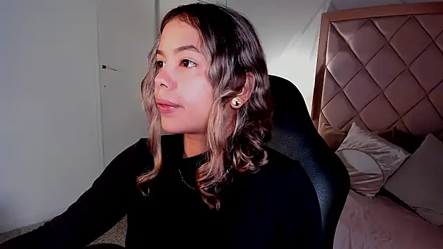 dulce lyraa1 online show from 8, 7, 2026