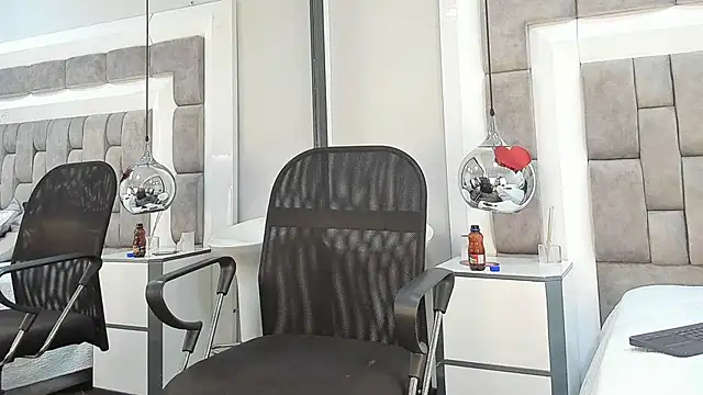 Snapshot of Austin_Reedss chatting on 24, 2, 2026 Austin Reedss online show from 24, 2, 2026