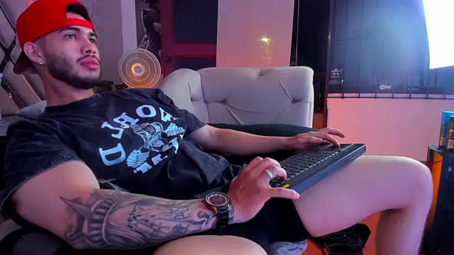 Snapshot of Vincentblack chatting on 7, 7, 2026 Vincentblack online show from 7, 7, 2026