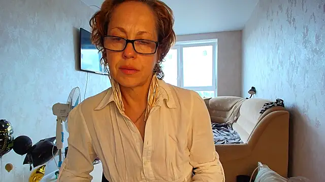 LioraWeiss online show from 27, 5, 2026