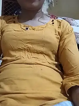 Snapshot of Rashmika_Mandana chatting on 17, 5, 2026 Rashmika Mandana online show from 17, 5, 2026