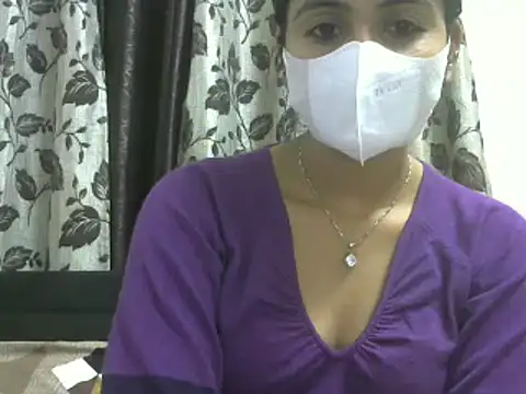 Snapshot of keyswee chatting on 2, 1, 2025 keyswee online show from 2, 1, 2025