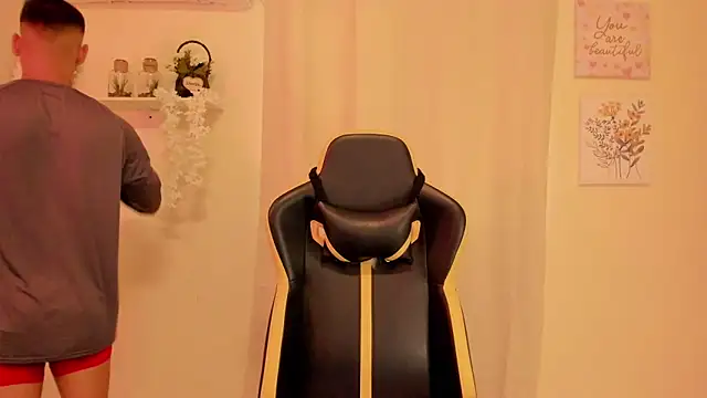 sexy andres01 online show from 18, 3, 2026