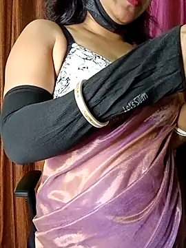 Snapshot of Kritika05 chatting on 7, 5, 2026 Kritika05 online show from 7, 5, 2026