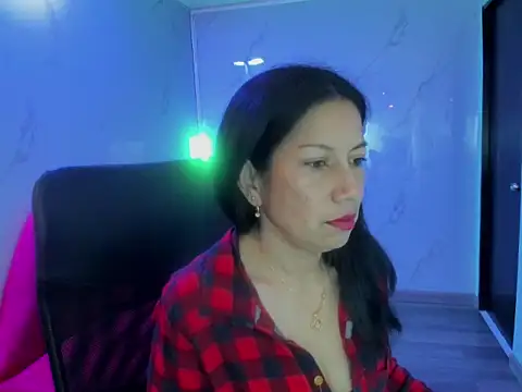 Megan Collinss1 online show from 5, 4, 2026