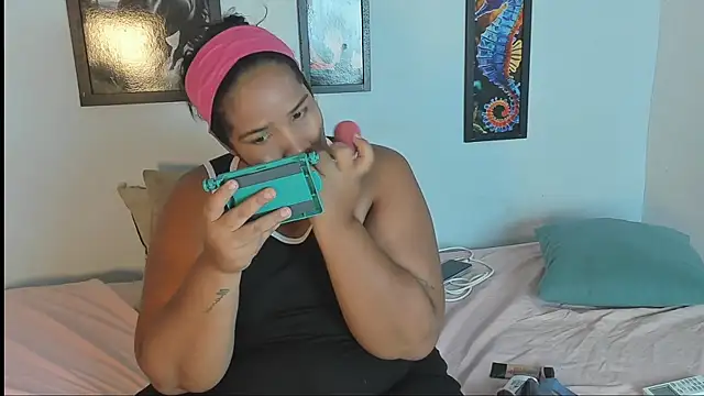 Snapshot of mariana_villa72 chatting on 19, 6, 2026 mariana villa72 online show from 19, 6, 2026