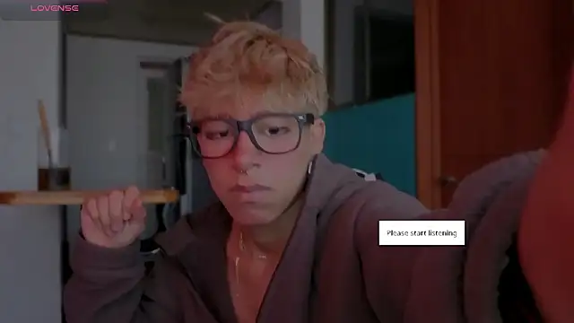 Snapshot of Ryan_sweet chatting on 28, 2, 2026 Ryan sweet online show from 28, 2, 2026