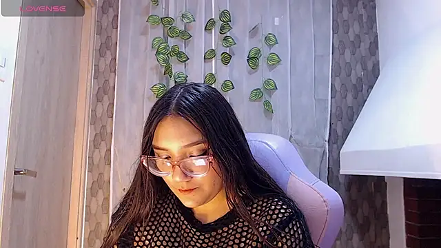 anyela donecm online show from 6, 4, 2026