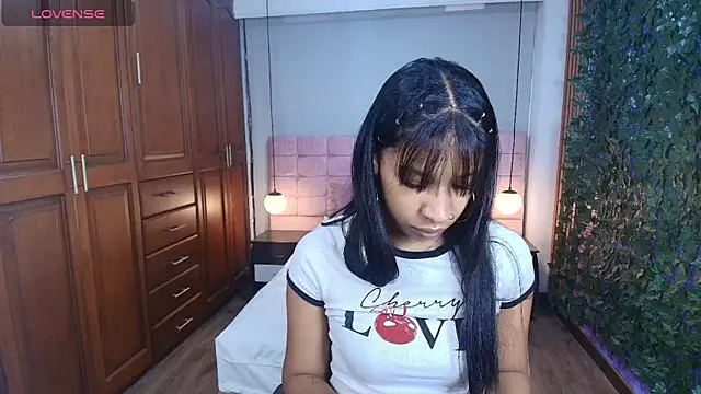 Snapshot of ShayMilleer chatting on 15, 4, 2026 ShayMilleer online show from 15, 4, 2026