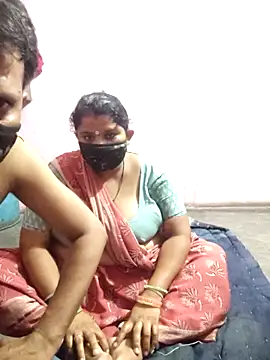 Snapshot of gujjuhotcouple chatting on 21, 6, 2026 gujjuhotcouple online show from 21, 6, 2026