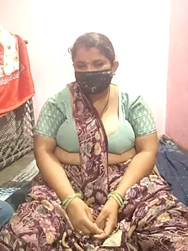 Snapshot of gujjuhotcouple chatting on 5, 7, 2026 gujjuhotcouple online show from 5, 7, 2026