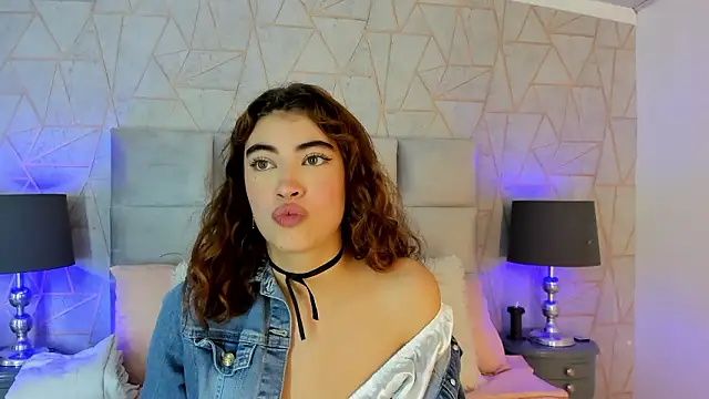 Scarlet 22  online show from 28, 3, 2026